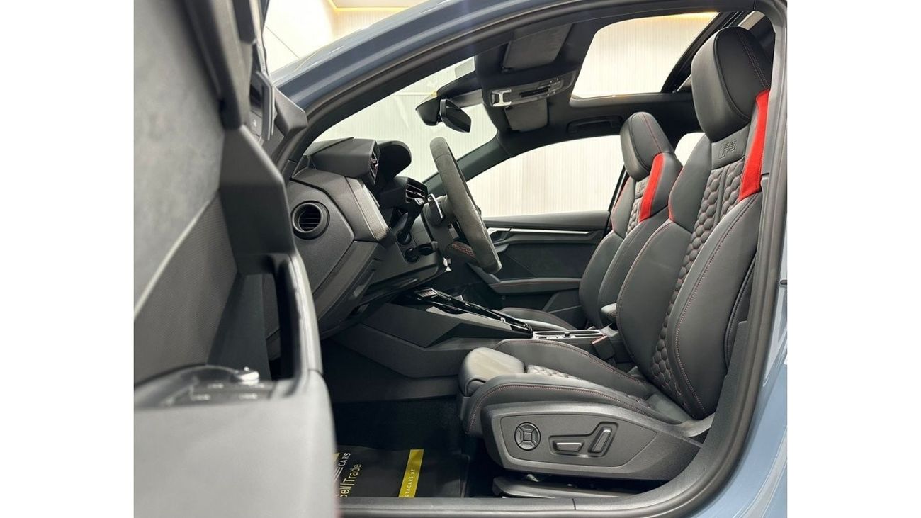 Audi RS3 TFSI quattro 2022 Audi RS3 Quattro Sportback, June 2025 Audi Warranty, June 2027 Audi Service Pack,