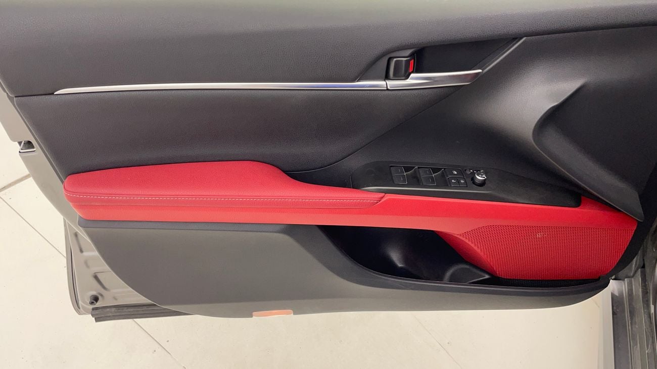 تويوتا كامري SPORT 3.5 | بدون دفعة مقدمة | اختبار القيادة في المنزل