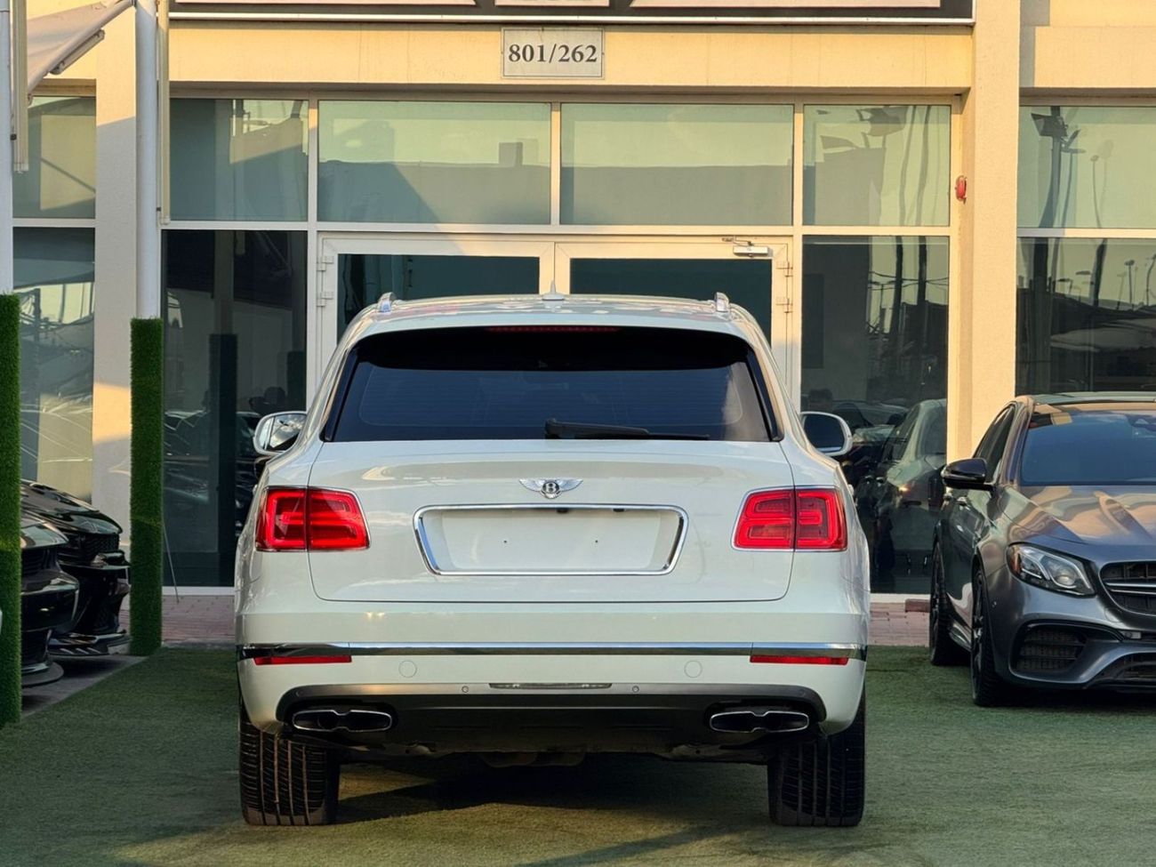 Bentley Bentayga BENTLEY BENTAYGA V8 GCC FULL OPTION ORIGINAL PAINT PERFECT CONDITION