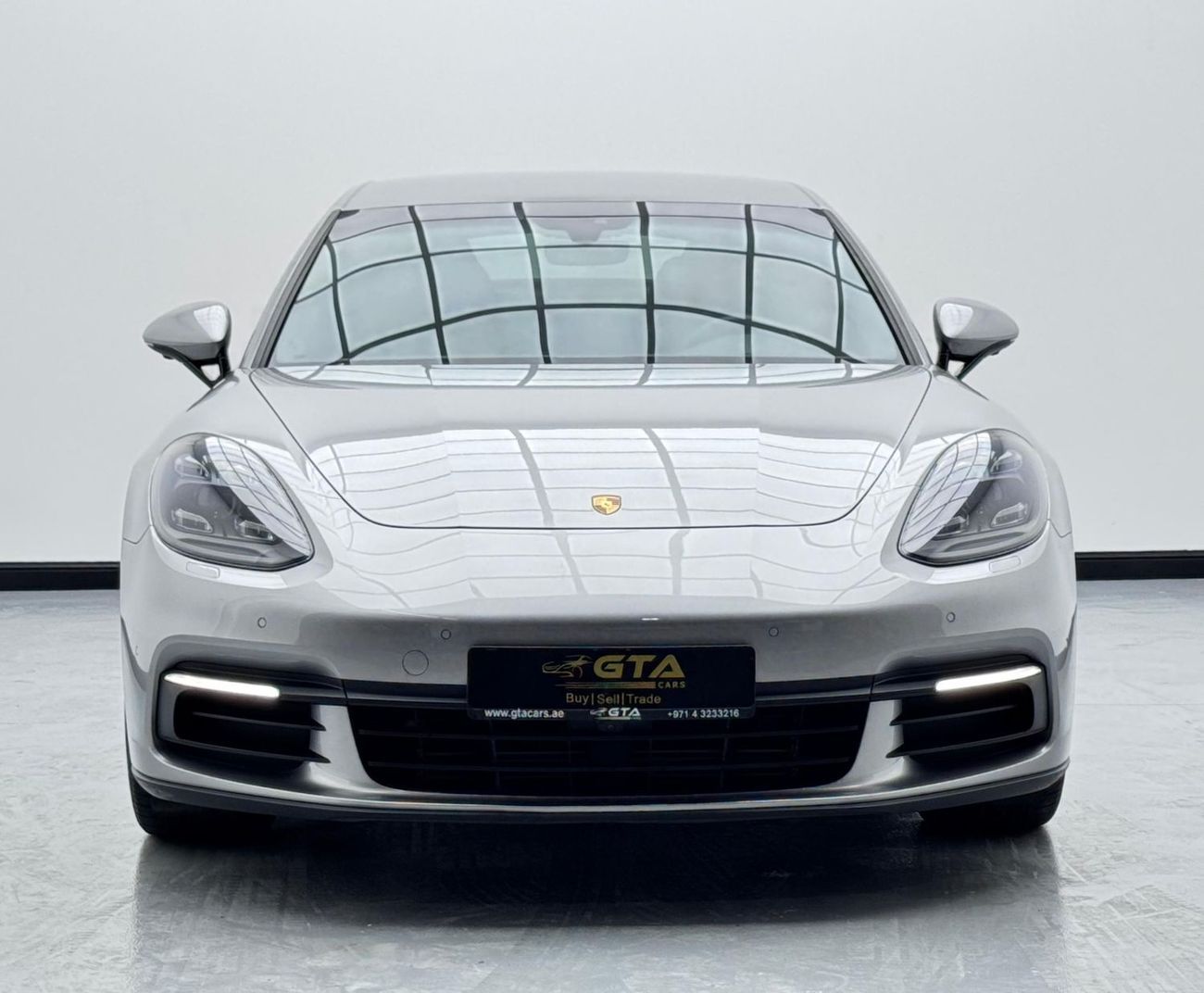 بورش باناميرا Std 3.0L (325 HP) 2018 Porsche Panamera 4,  Service History, Warranty, Low Km, Excellent Condition