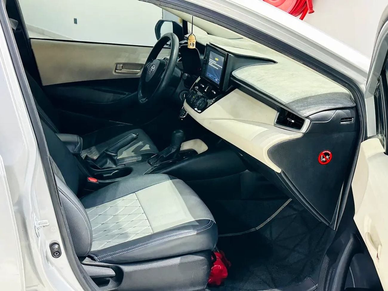 Toyota Corolla Limited 2.0L