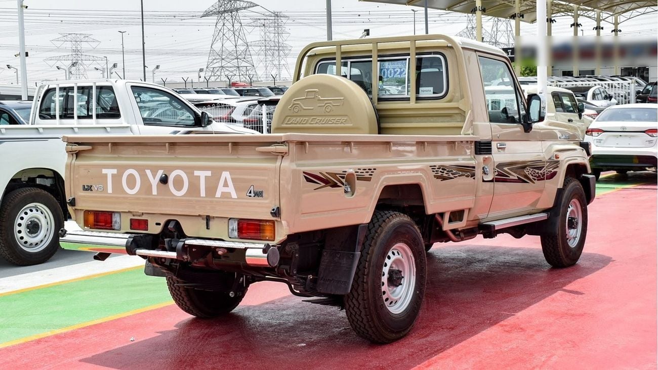 Toyota Land Cruiser Pick Up 4.0L V6 Single Cabin Auto Transmission