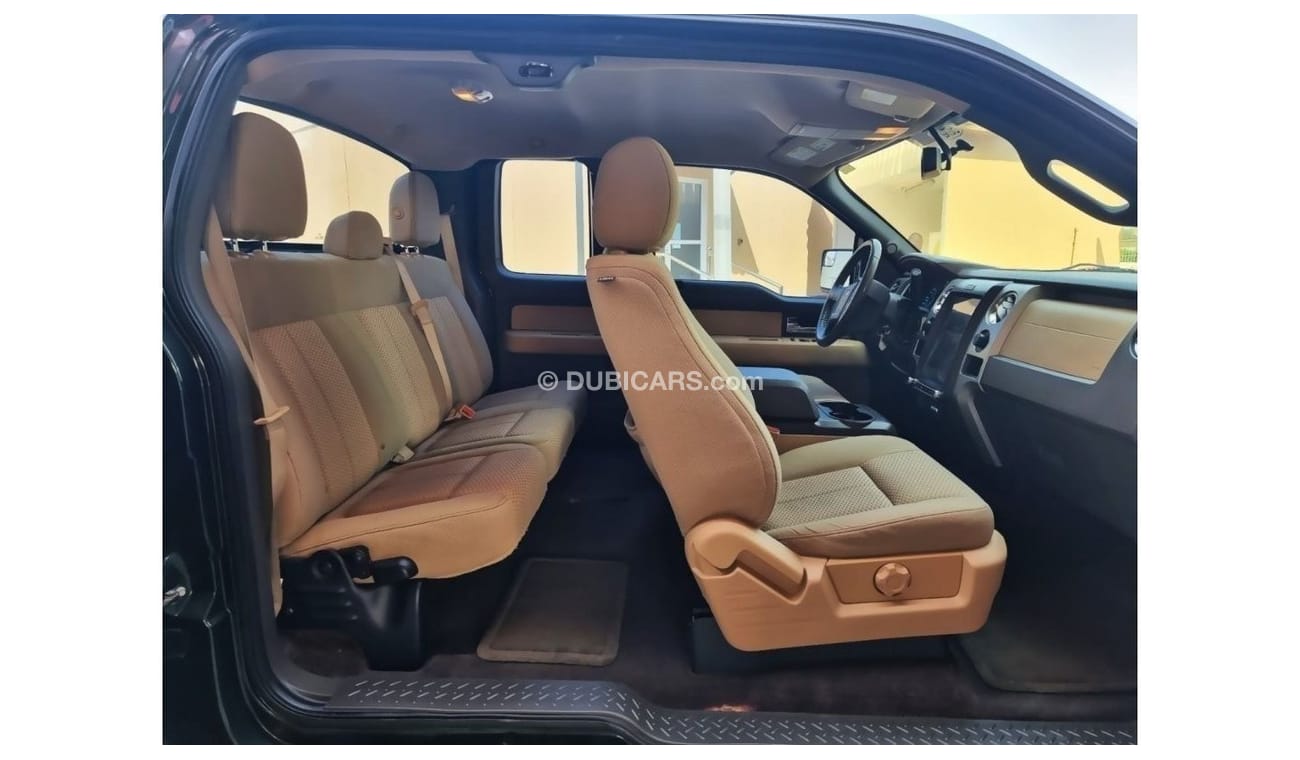 Ford F 150 4x4 8 cyl -Excellent Condition - GCC Specs