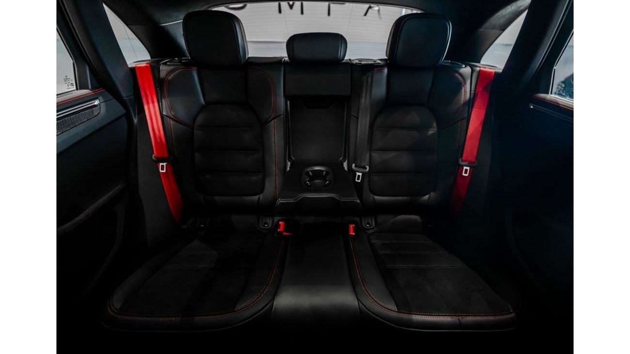 Porsche Macan 2024 Porsche Macan GTS, 2026 Porsche Warranty, Carbon Fibre Interior, Brand New, GCC