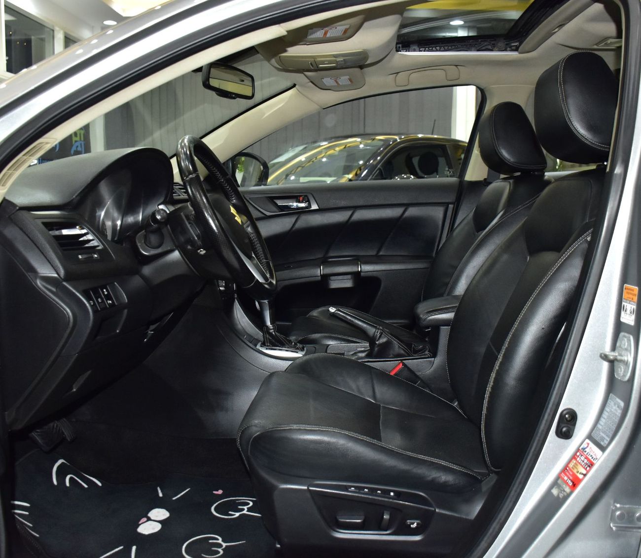 Suzuki Kizashi EXCELLENT DEAL for our Suzuki Kizashi ( 2014 Model ) in Silver Color GCC Specs