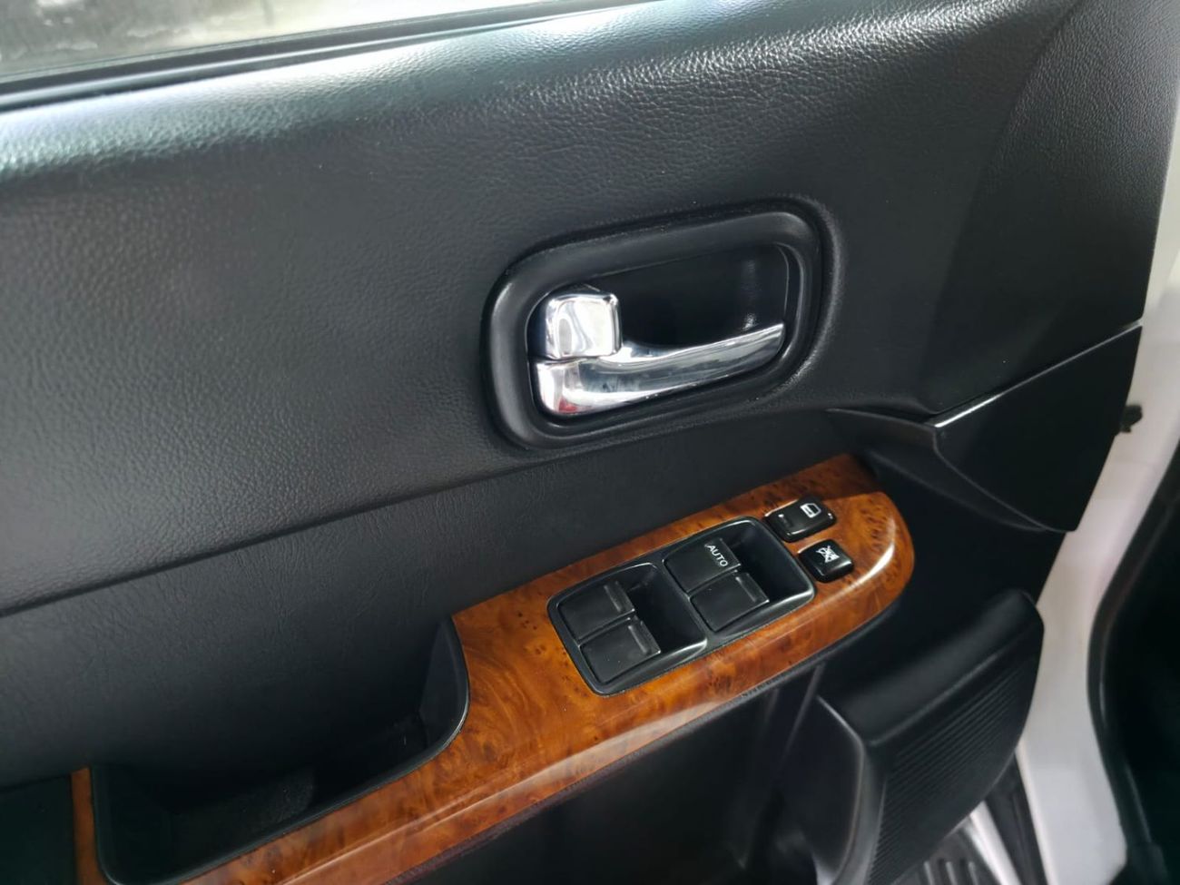 Nissan Patrol Safari Safari 4.8L A/T