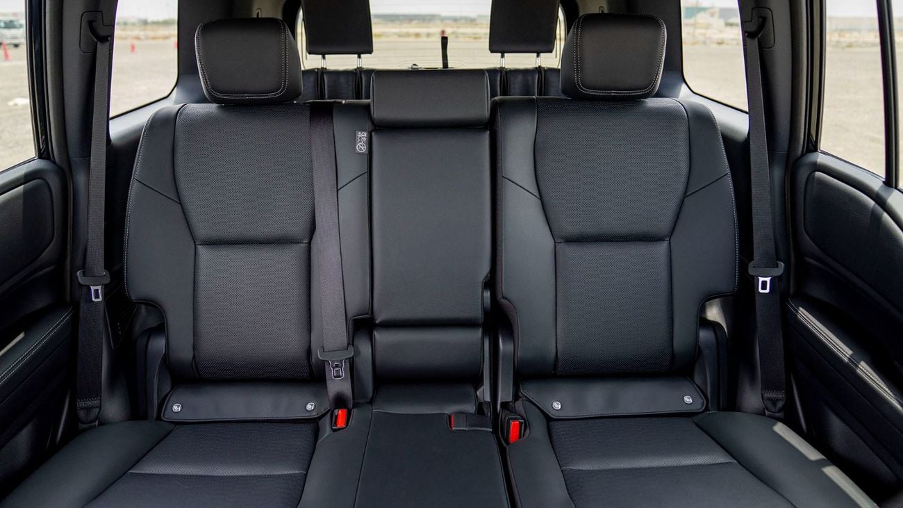 Toyota Prado Adventure Mono Tone 2.4T