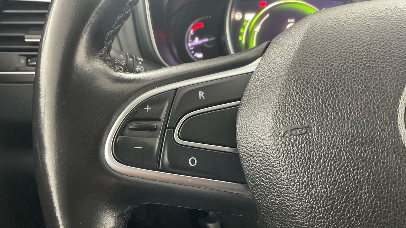 Renault Koleos PE 2.5L FWD PE | Guaranteed Warranty | 0 Down Payment