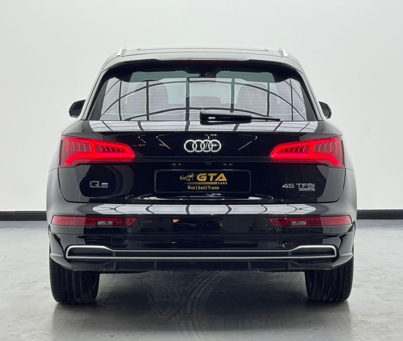 Audi Q5 45 TFSI Quattro S Line 2.0L (252 HP) 2018 AUDI Q5 45 TFSI S-Line Quattro, 1 Year Warranty, Audi Serv