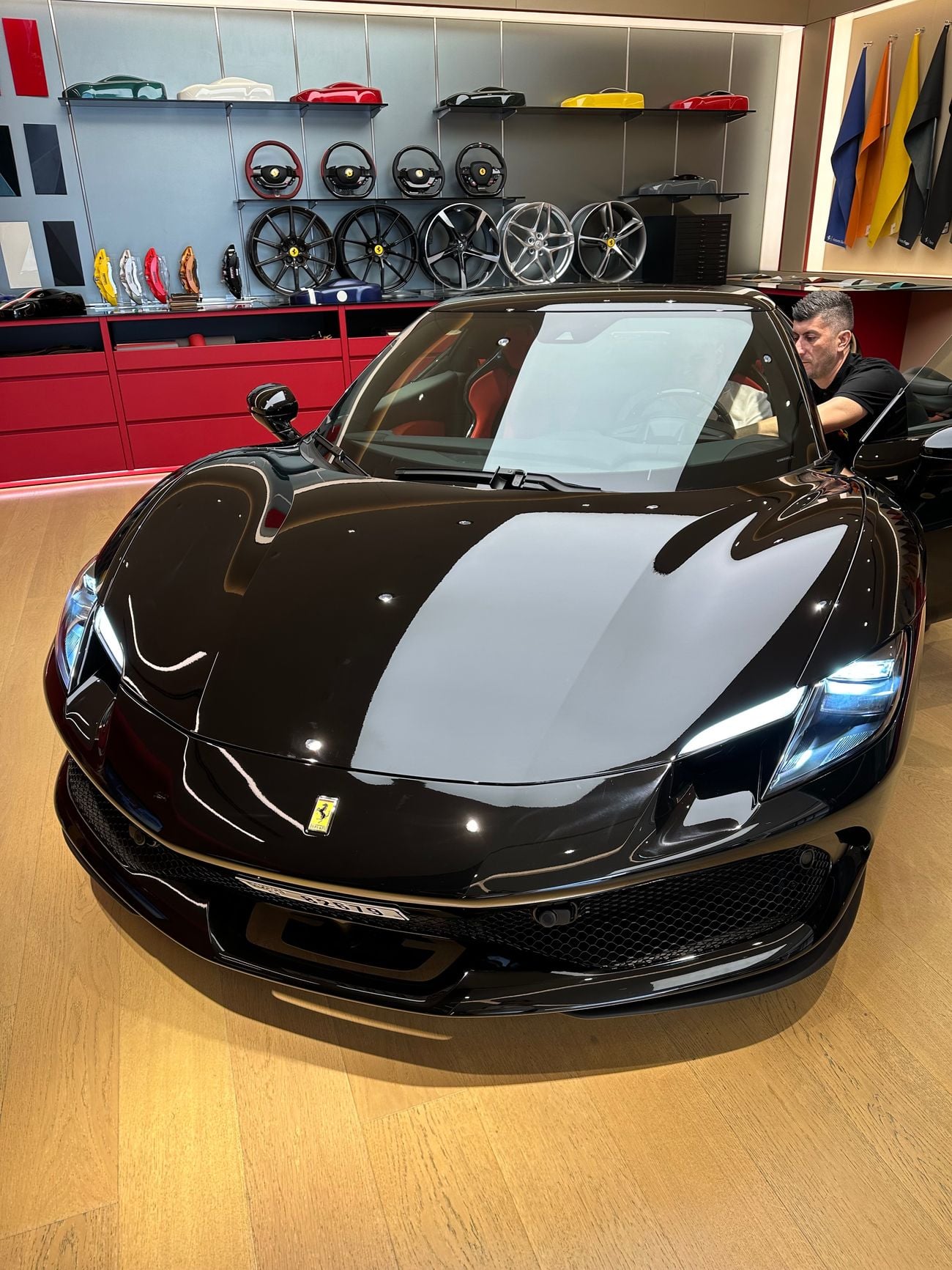 فيراري 296 GTB Hibrid