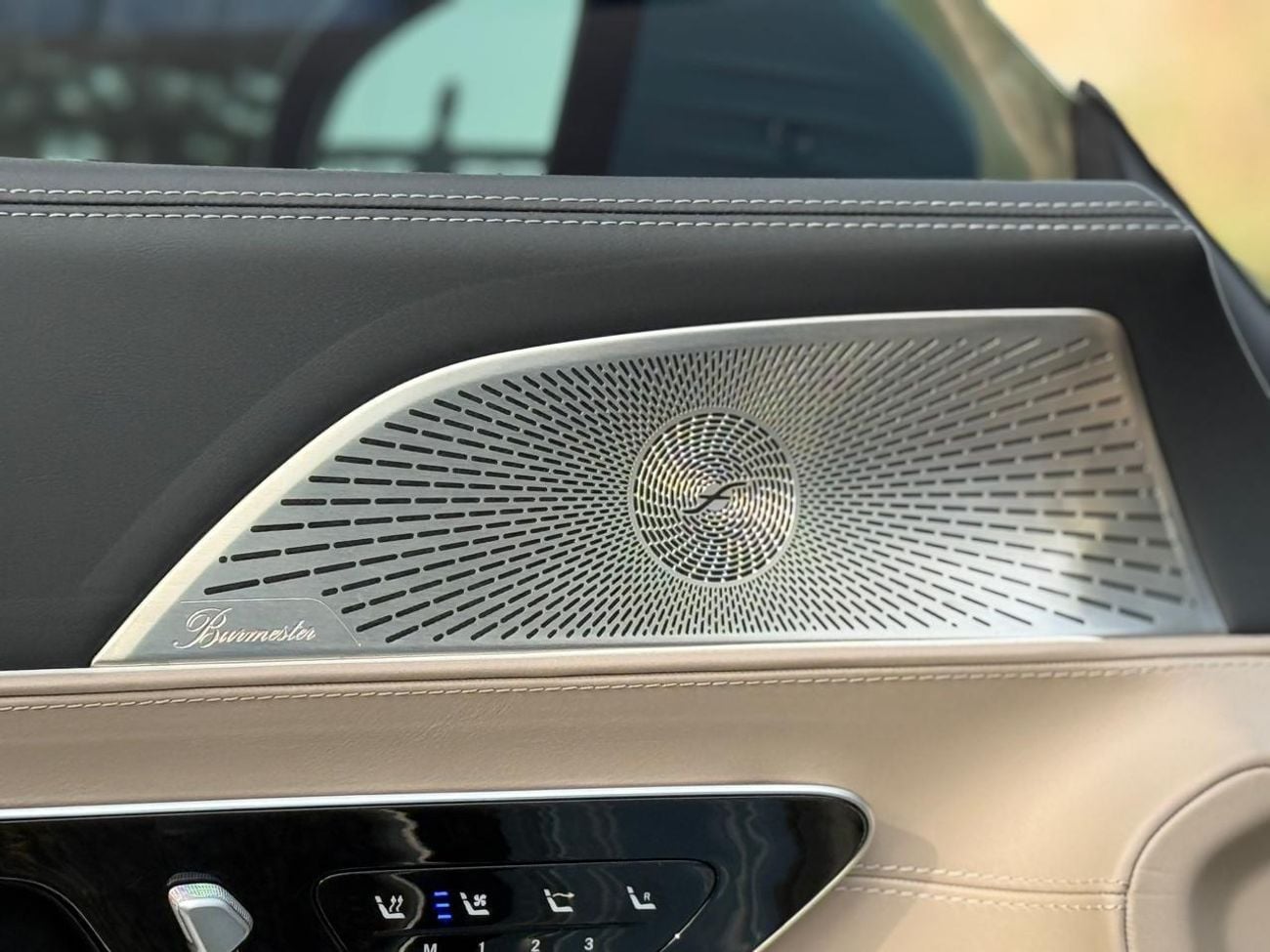 مرسيدس بنز SL 63 AMG Roadster SE Performance