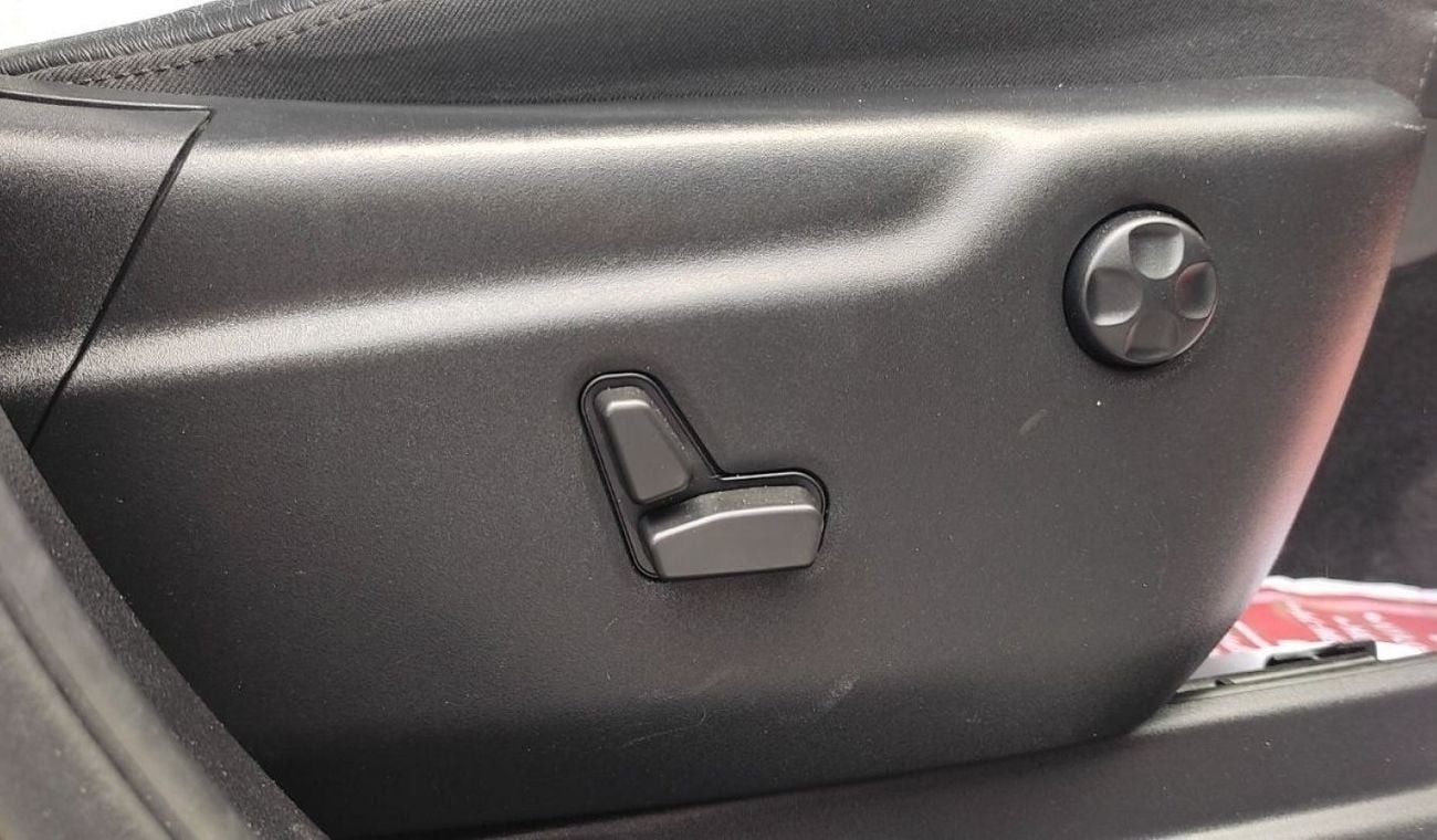 Jeep Grand Cherokee ALTITUDE 5.7L Petrol (Right Hand)