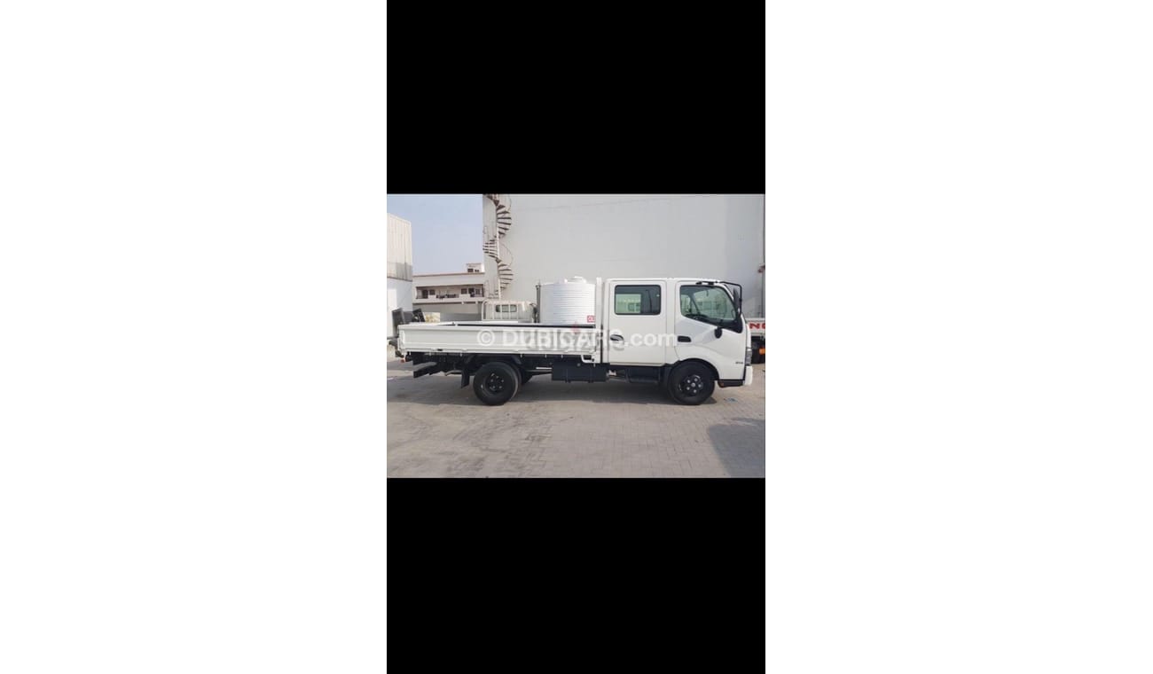 Hino 300 Hino double cabin