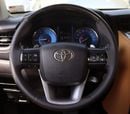 Toyota Fortuner VXR ACCIDENTS FREE - GCC - VXR - FULL OPTION - V6 - 4000 CC - PERFECT CONDITION INSIDE OUT