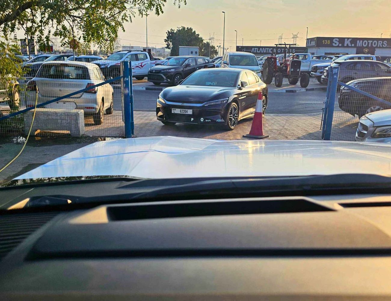 تويوتا برادو TURBO LUXURY / 2.8L DIESEL V4 / RADAR / LEATHER WITH MEMORY SEATS / (CODE # PDLX2)