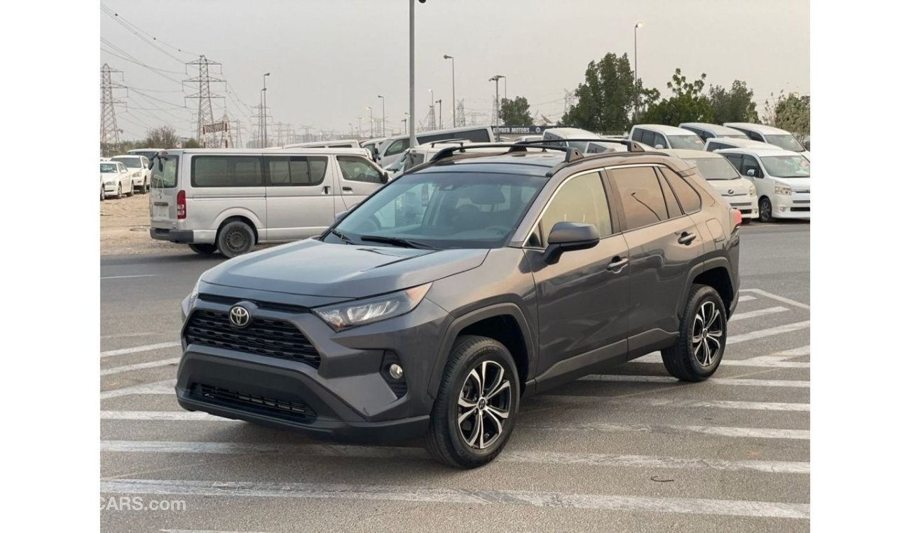 تويوتا راف ٤ 2019 Toyota Rav4 LE MidOption With Rims / EXPORT ONLY / فقط للتصدير