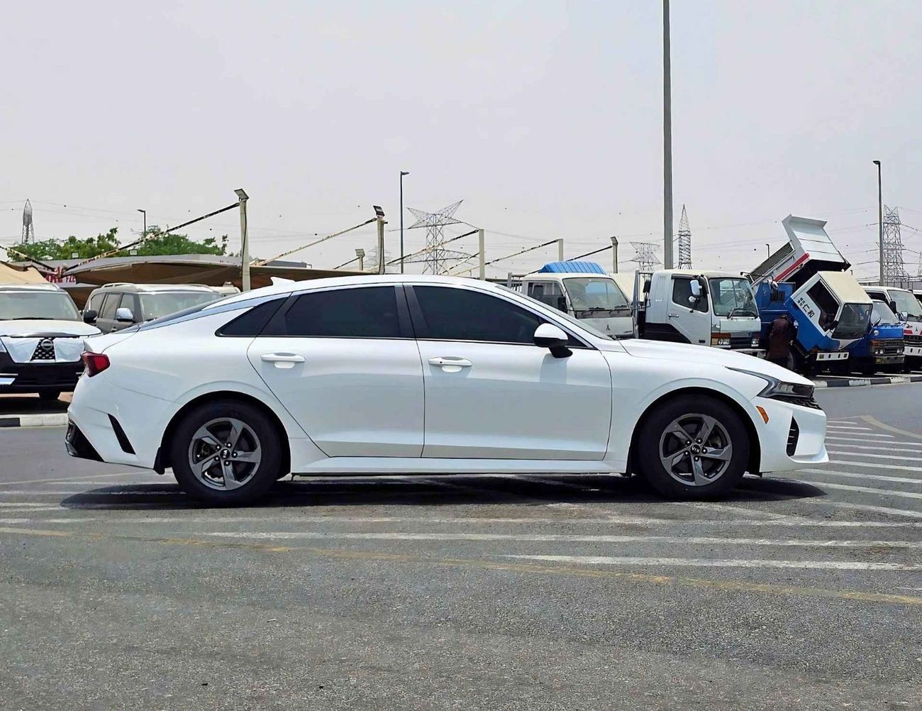 Kia K5 / LXS / LOW MILEAGE / DISCOUNT / EXPORT ONLY / LOT#23752