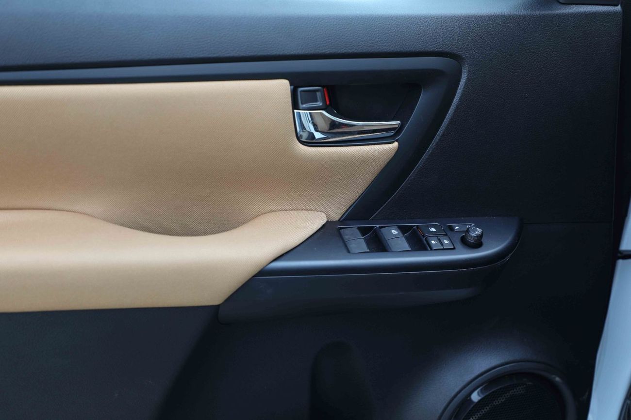 Toyota Fortuner 2023 Toyota Fortuner 4X4 2.4 Low - Platinum White Pearl inside Chamois | Export Only