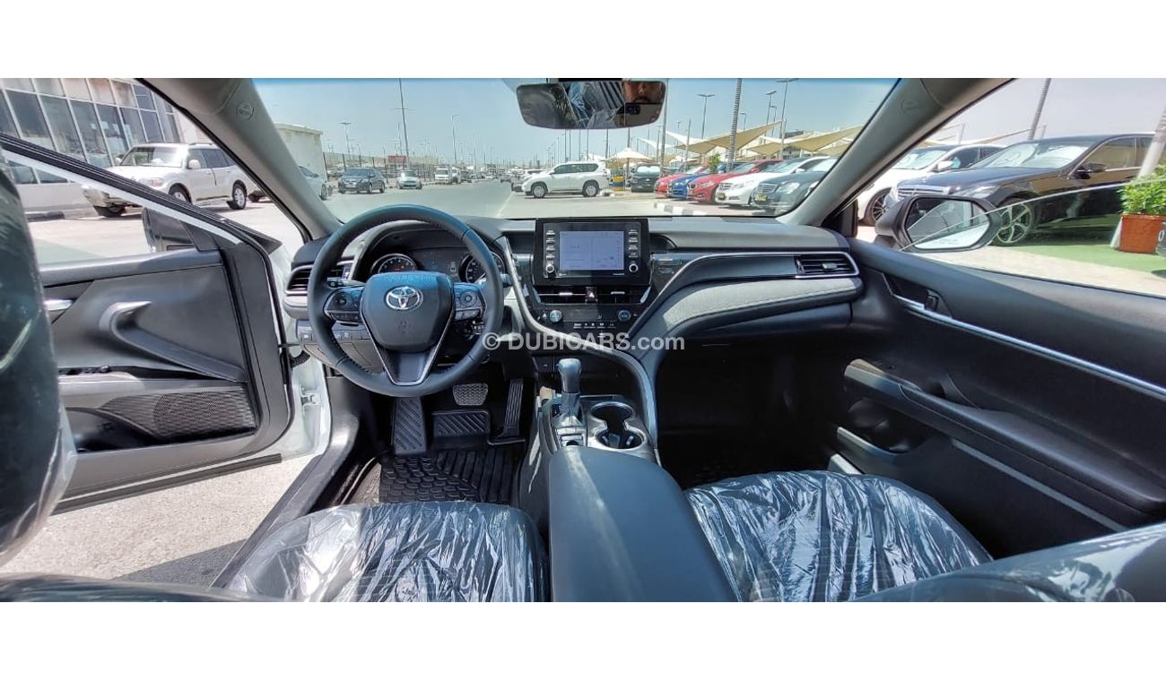 Toyota Camry SE Low mileage