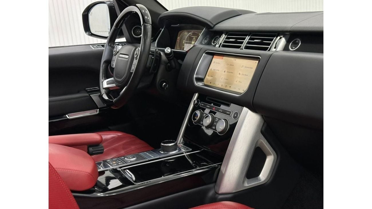 Land Rover Range Rover 2017 Range Rover Vogue SE Supercharged, Warranty, Service History, Fully Loaded, GCC