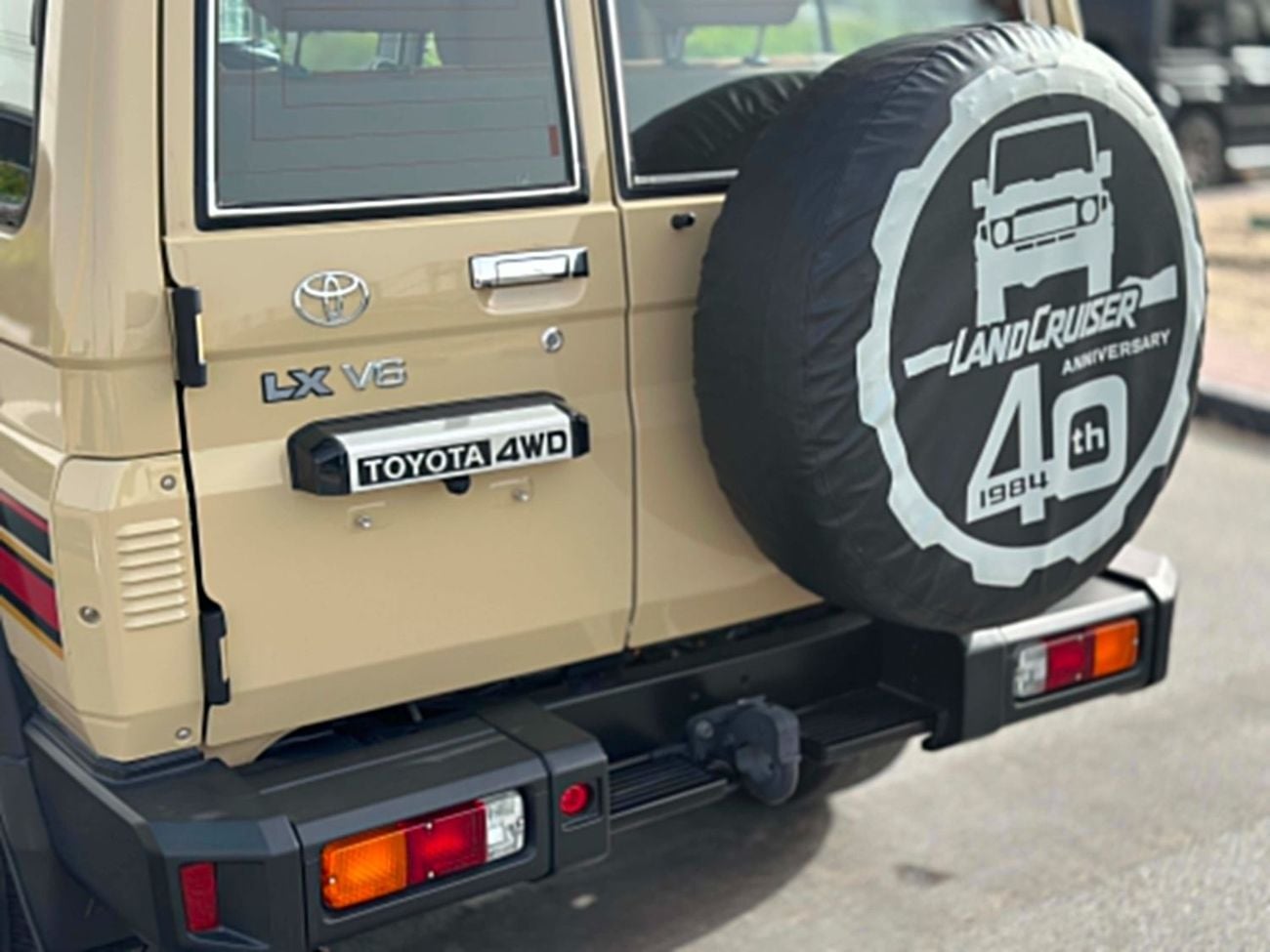 تويوتا لاند كروزر 70 LX LX