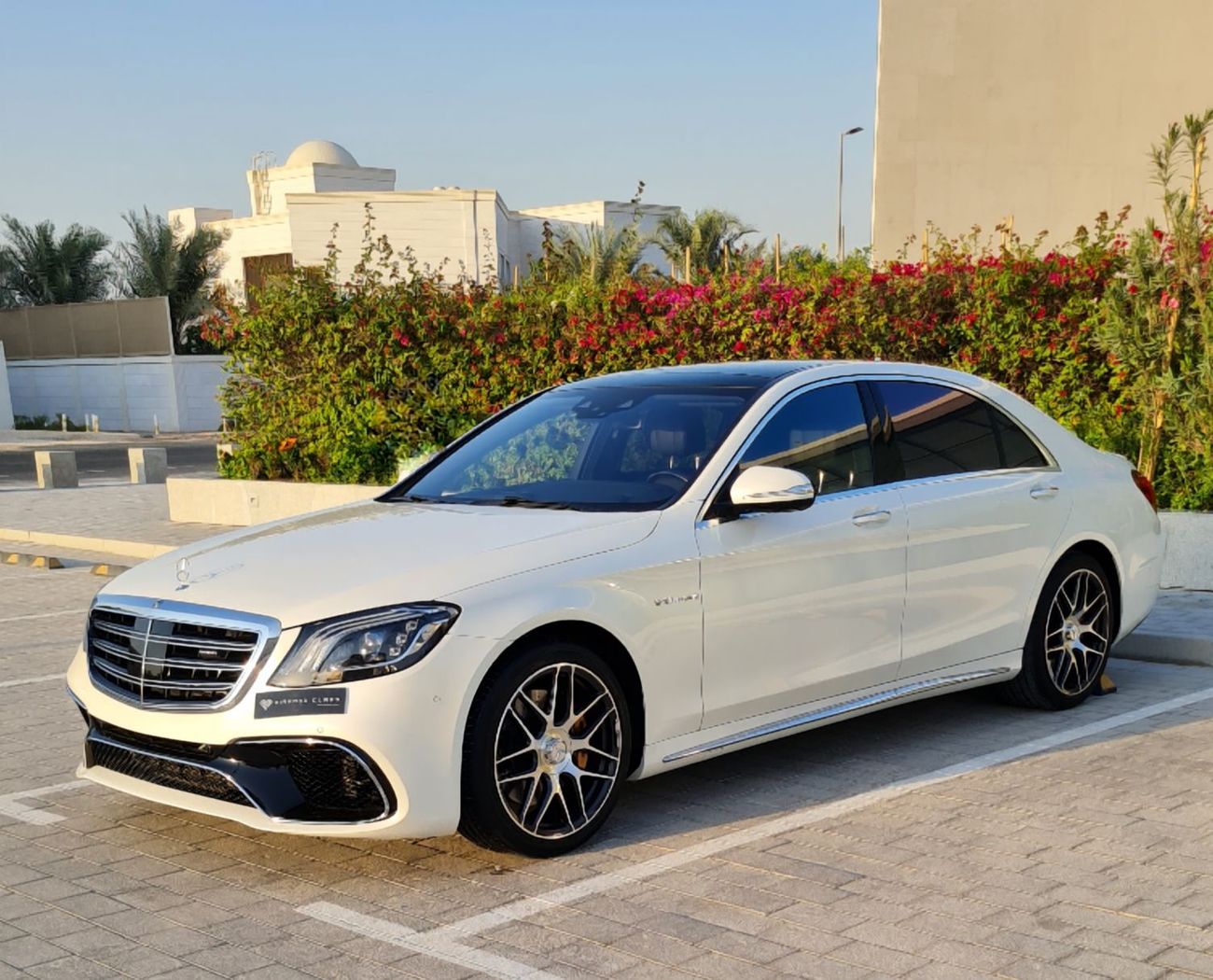 مرسيدس بنز S 560 Exclusive Edition 4.0L