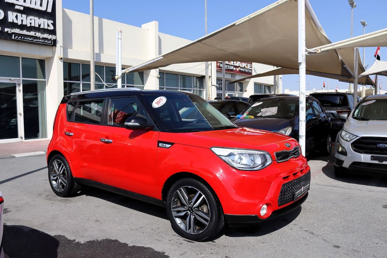 Kia Soul EX ACCIDENTS FREE - GCC - 2000 CC - FULL OPTION WITHOUT SUNROOF - PERFECT CONDITION INSIDE OUT