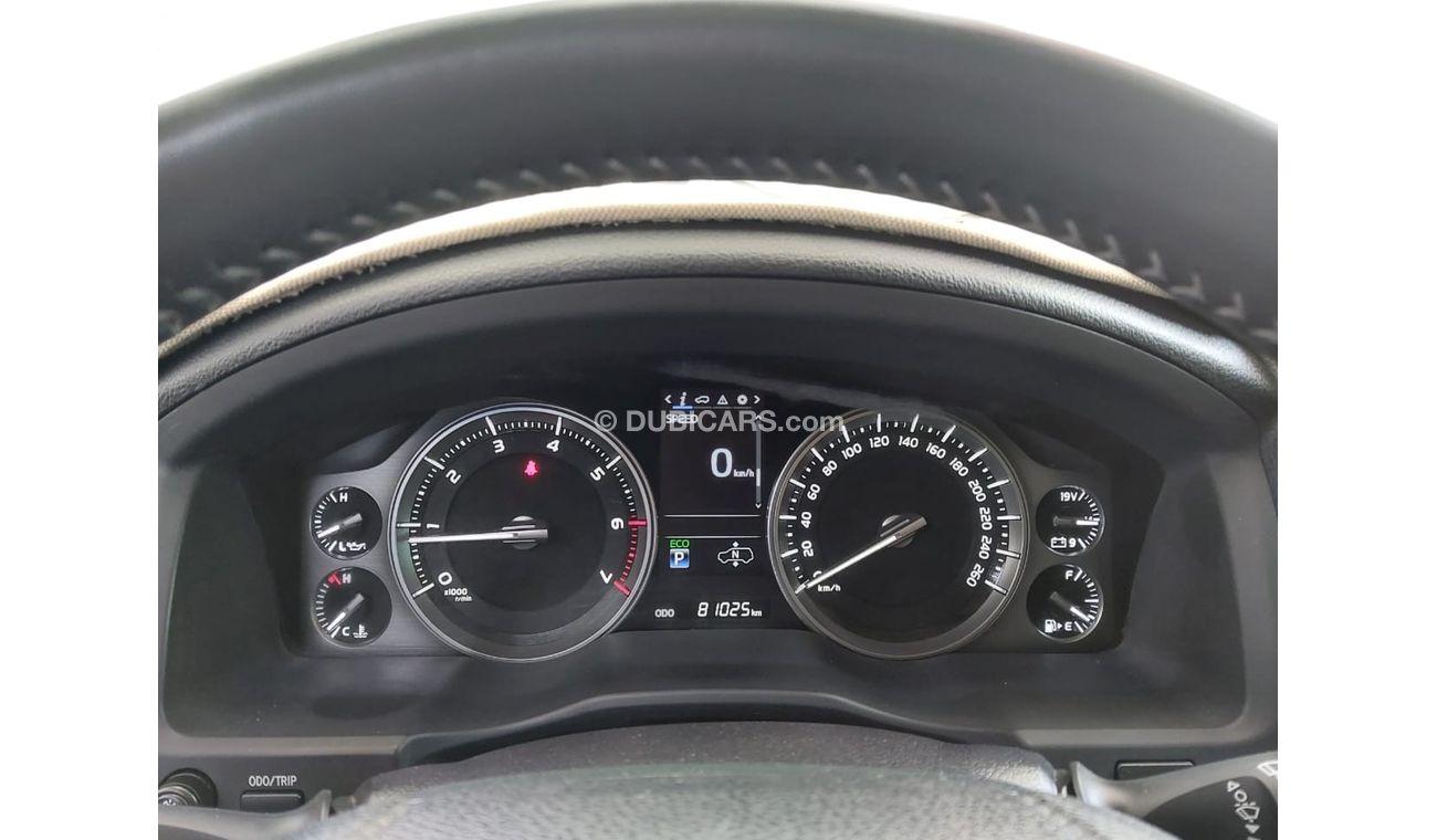Toyota Land Cruiser TOYOTA LAND CRUISER VXR 5.7 GCC SPEC NO ACCIDENT WITHOUT DYE
