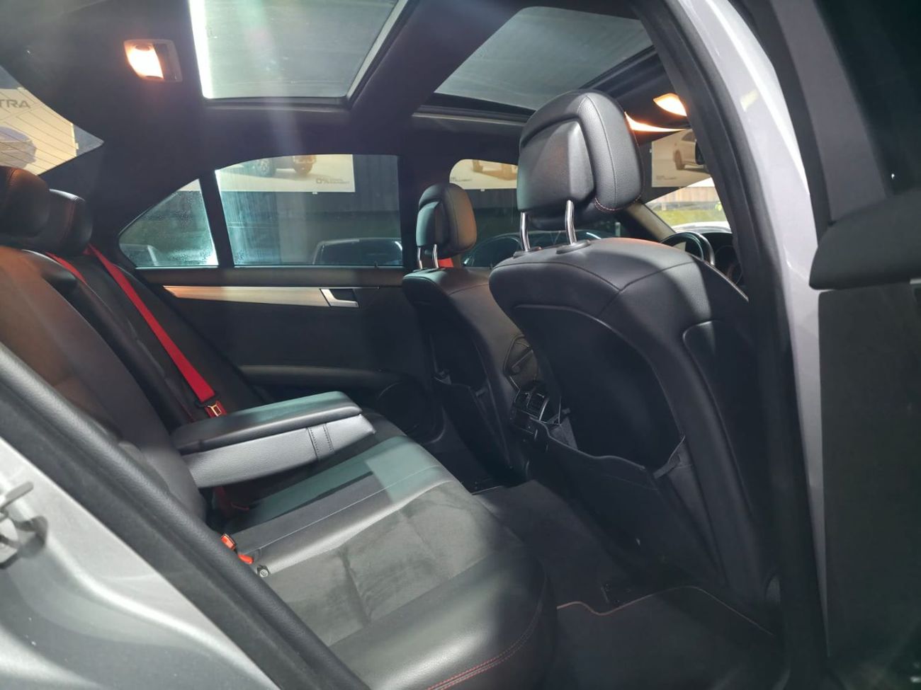 مرسيدس بنز C 200