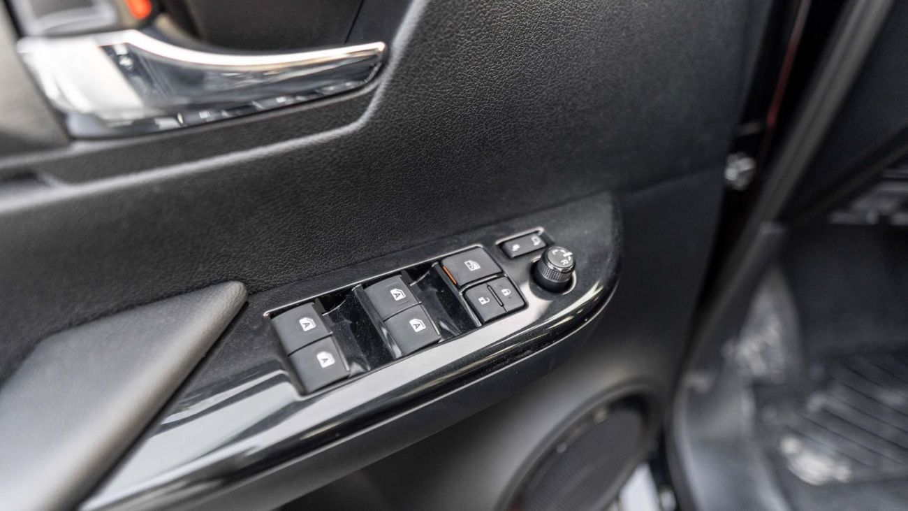 Toyota Hilux 2025 Toyota Hilux Adventure 4.0L AT Petrol (Black-Black)