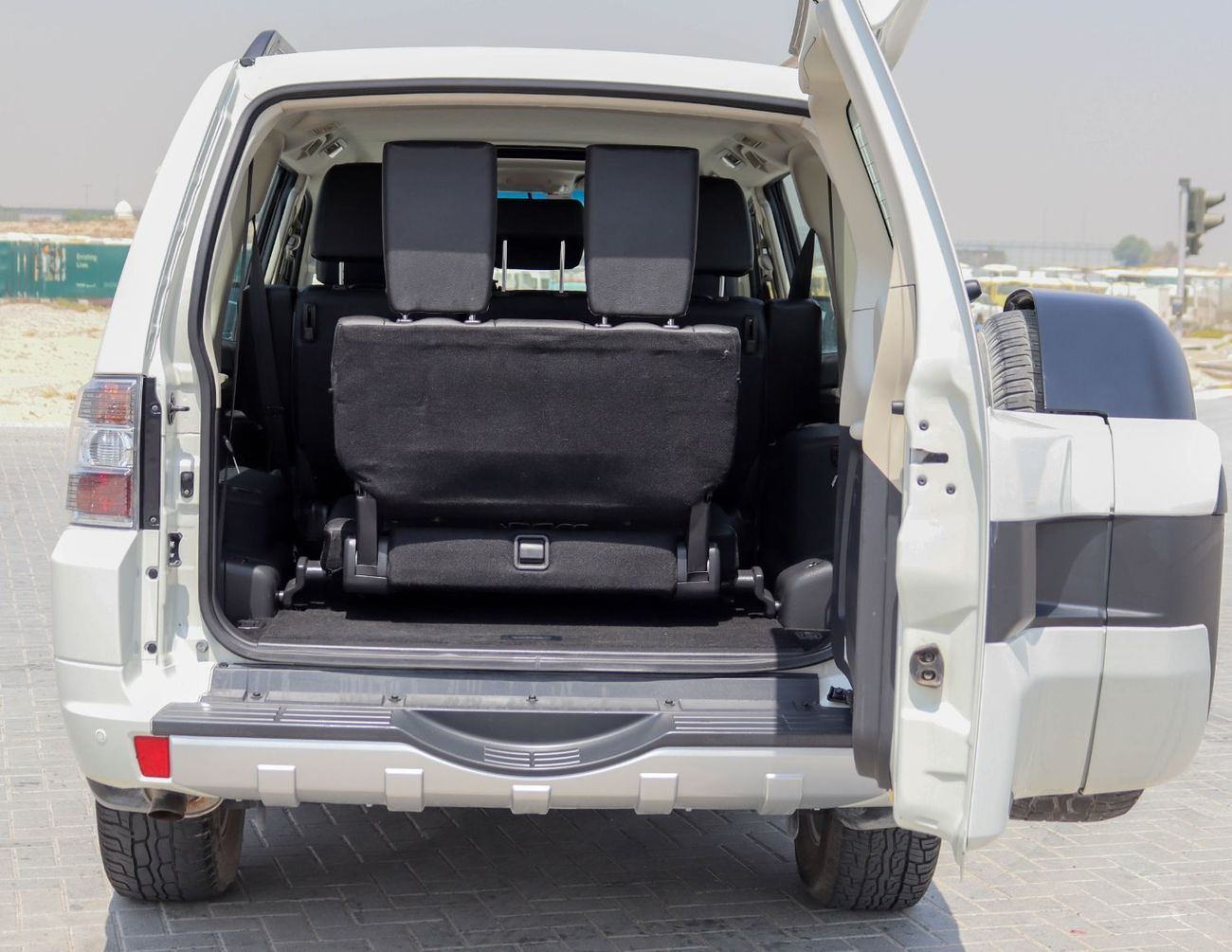 ميتسوبيشي باجيرو Mitsubishi Pajero | 3.0L | 2022 | GCC Original Paint Accident-Free In Excellent Condition 1092 P.M