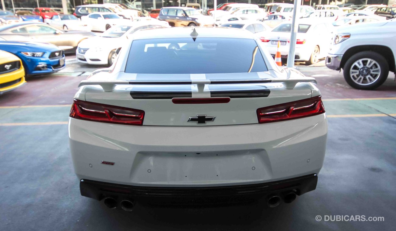 Chevrolet Camaro 2018 2SS Package / V8 455 HP/ Bose Sound with 3 Years or 60,000km Dealer Warranty