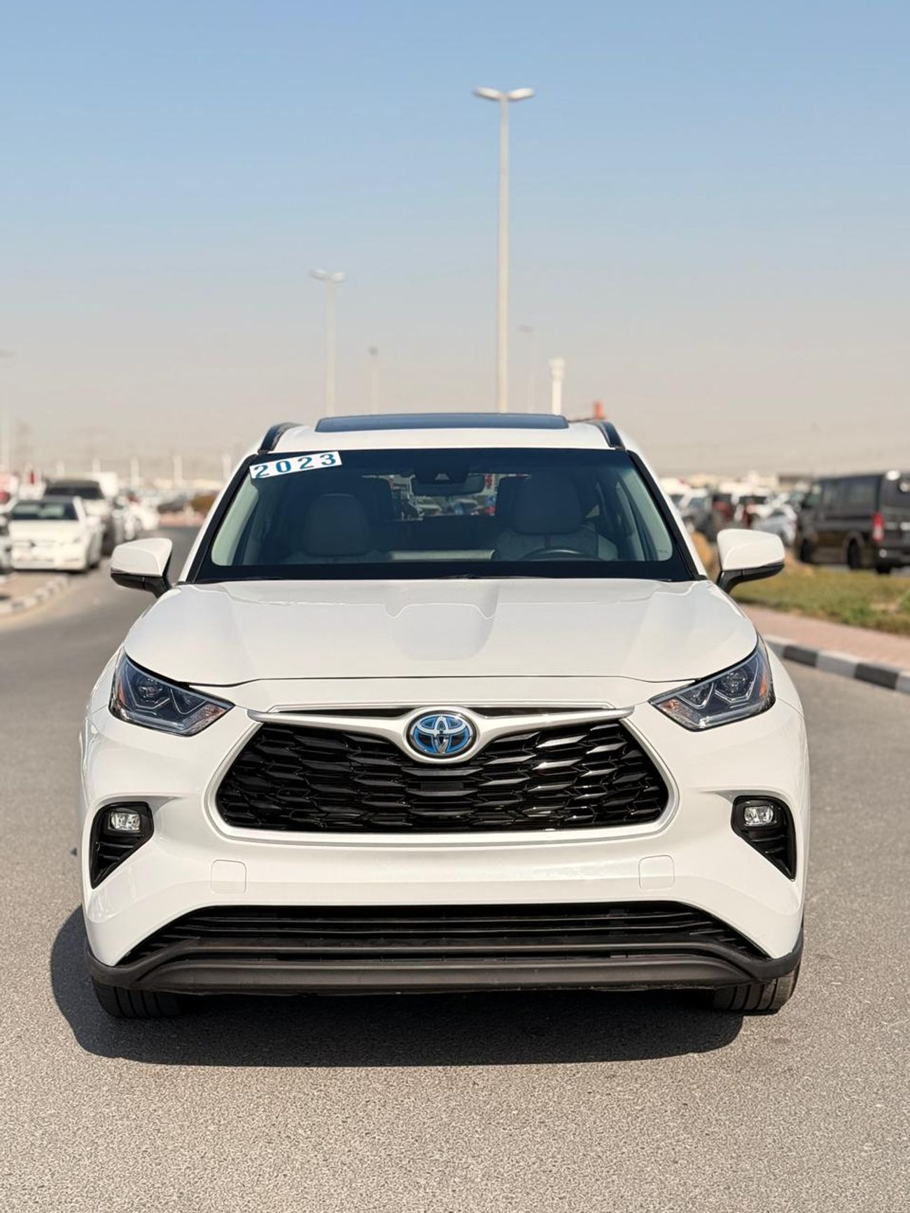 Toyota Highlander Hybrid Bronze Edition Full option 2023