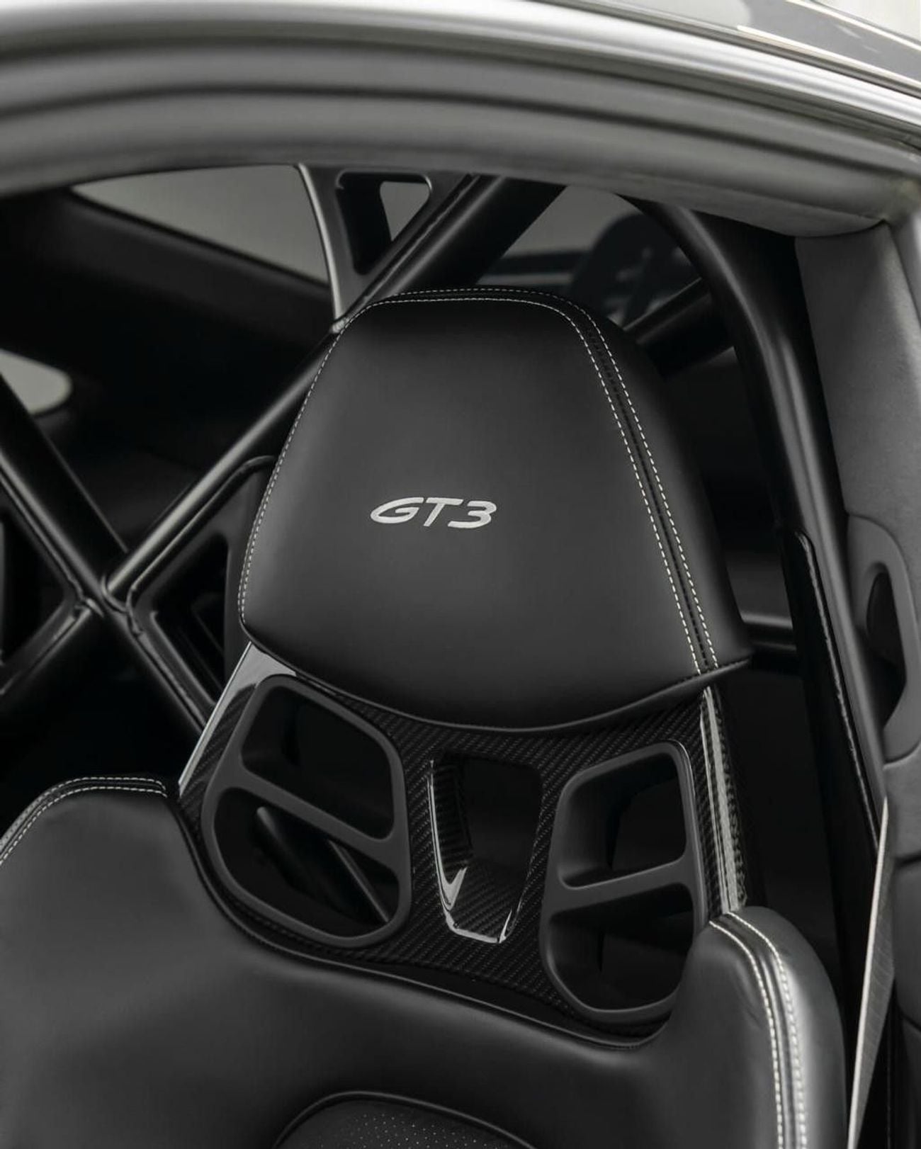 بورش 911 AED 17,400 P.M | 0% DOWN PAYMENT | PORSCHE 911 GT3 | 2023 | GCC SPECS | FULL CARBON | Agency Warrant