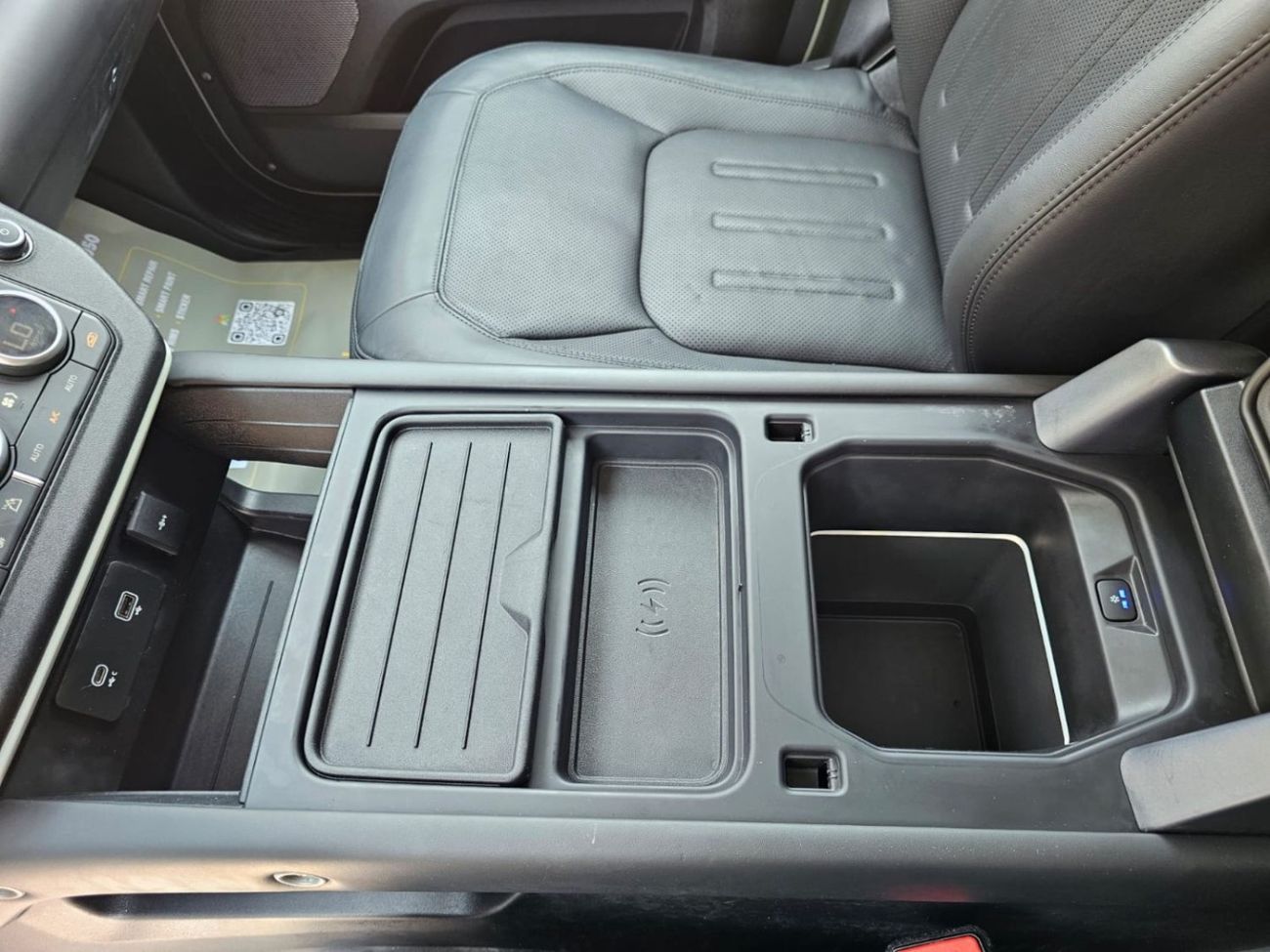 لاند روفر ديفندر P300 110 2.0L (5 Seater)