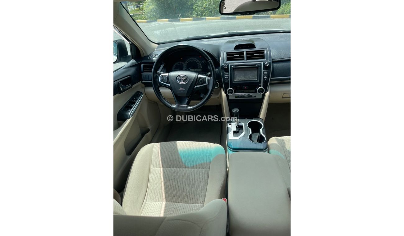 تويوتا كامري SE