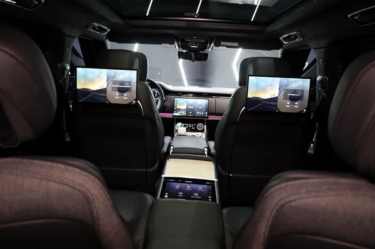 Land Rover Range Rover SV P530 Vogue SV, Rear Entertainment, Dealer Warranty Till 29/10/2028