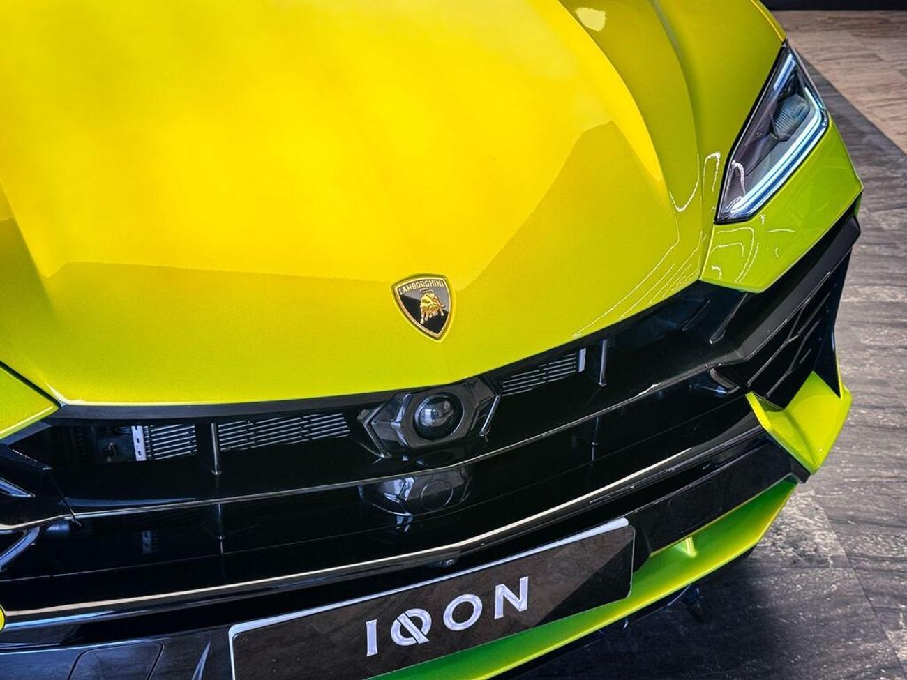 Lamborghini Urus Lamborghini Urus 4.0 V8 BiTurbo 25.9kWh SE Auto 4WD (EXPORT ONLY) RIGHT HAND DRIVE