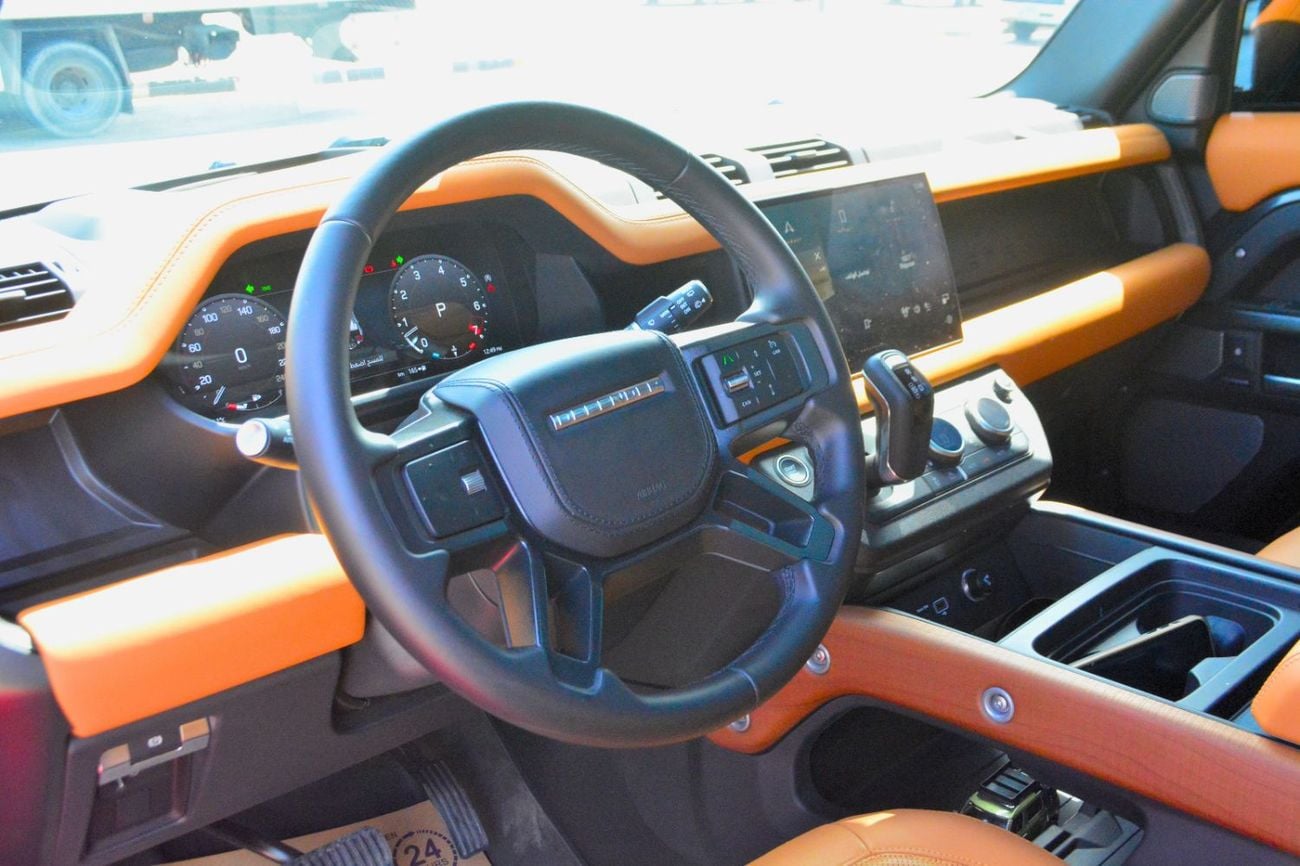 Land Rover Defender P400 90 X-Dynamic HSE 3.0L (5 Seater)