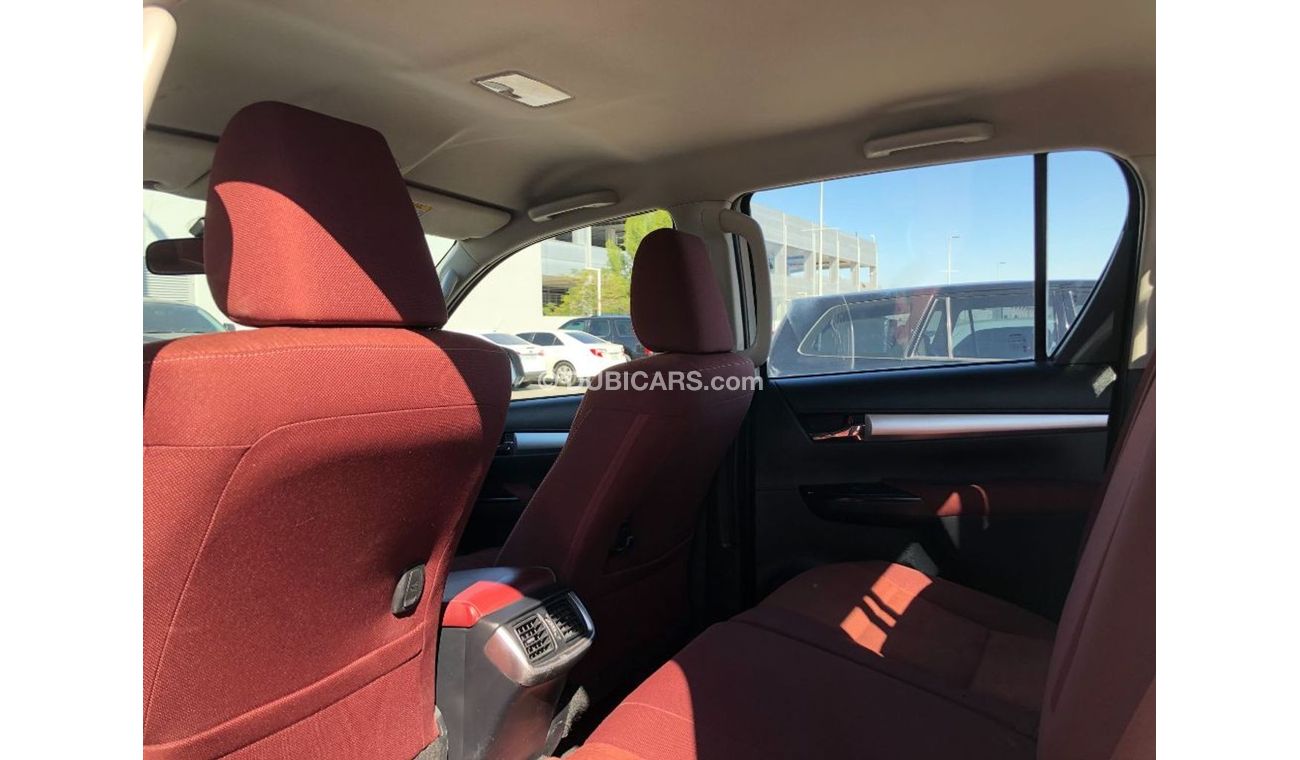 تويوتا هيلوكس فورويل