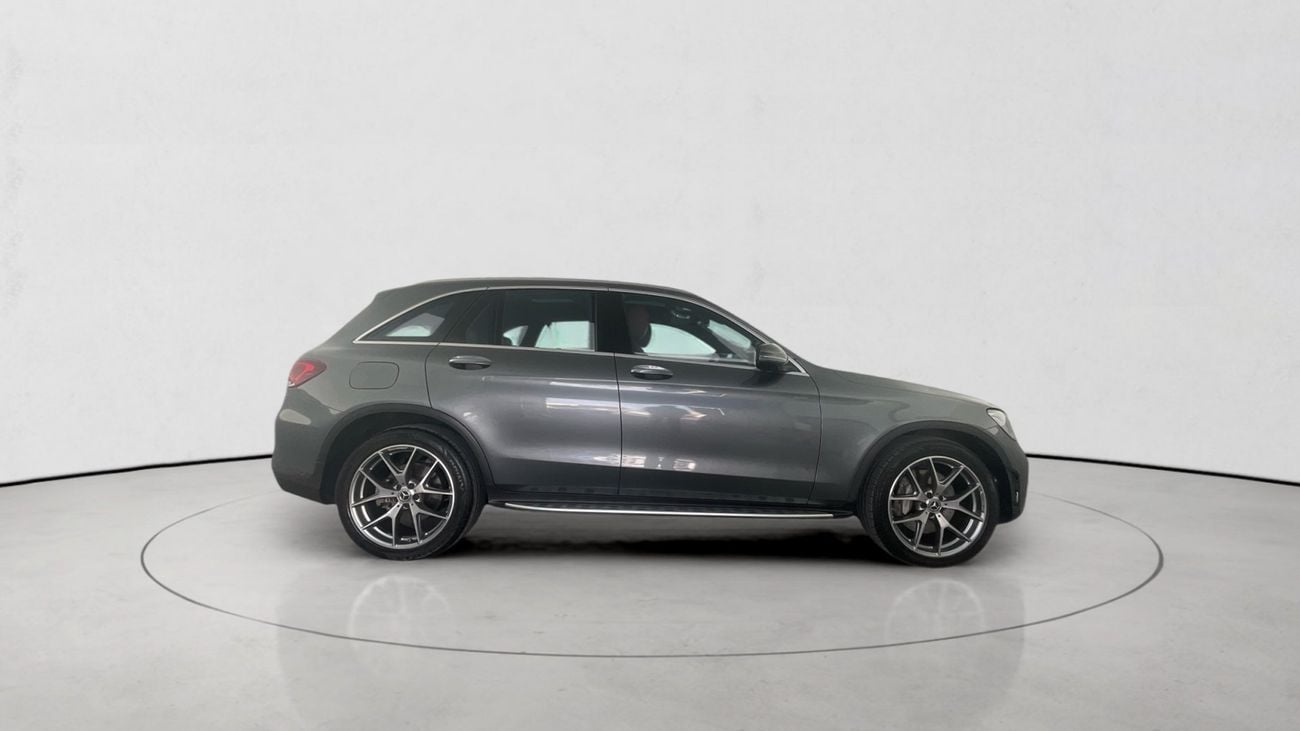 مرسيدس بنز GLC 300 2.0 GLC 300 4MATIC AUTO PREMIUM PLUS | شامل الضمان | 0 ﺪﻔﻋﺓ ﺃﻮﻟﻯ