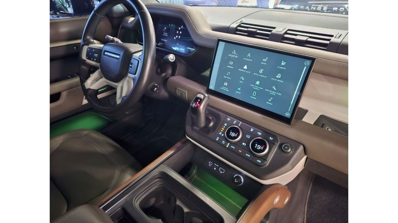 Land Rover Defender P400 110 HSE 3.0L (5 Seater) 2022 Defender P400-110HSE / UNIQUE COLOR/ Warranty and service contract