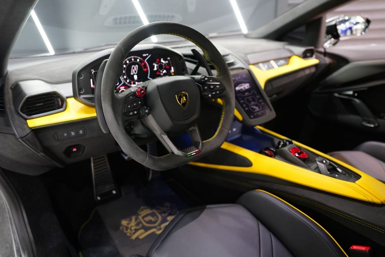Lamborghini Revuelto STD | Full Carbon Package | Ad Personam Spec | 1001 HP V12 HPEV | Dealer Warr + Serv!!