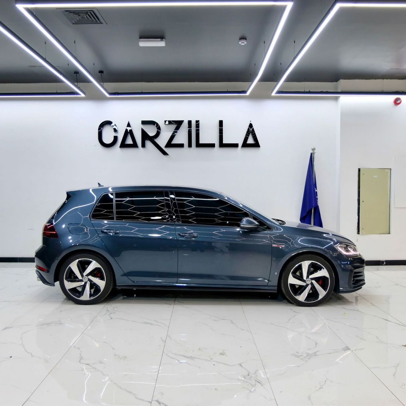 فولكس واجن جولف GTI 2.0L