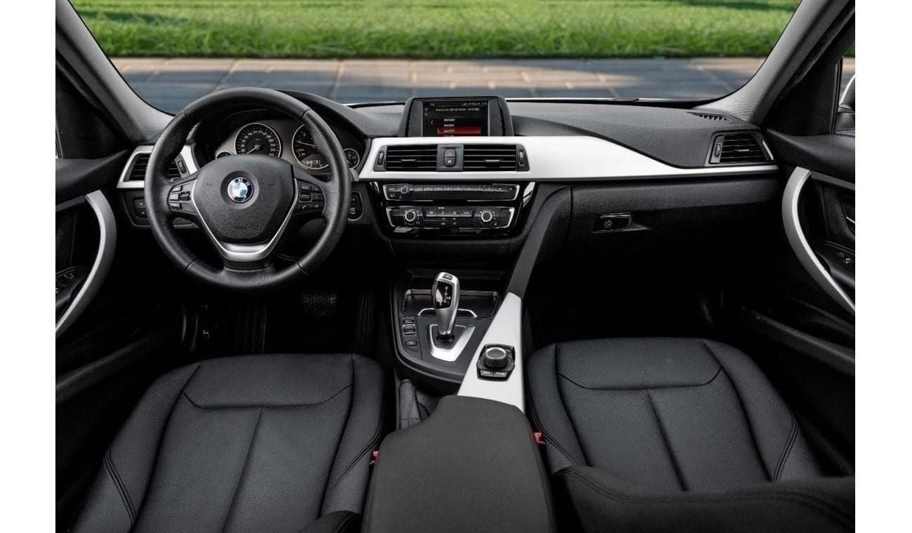 بي أم دبليو 318i Std 318i | 1,244 P.M  | 0% Downpayment | Well Maintained!