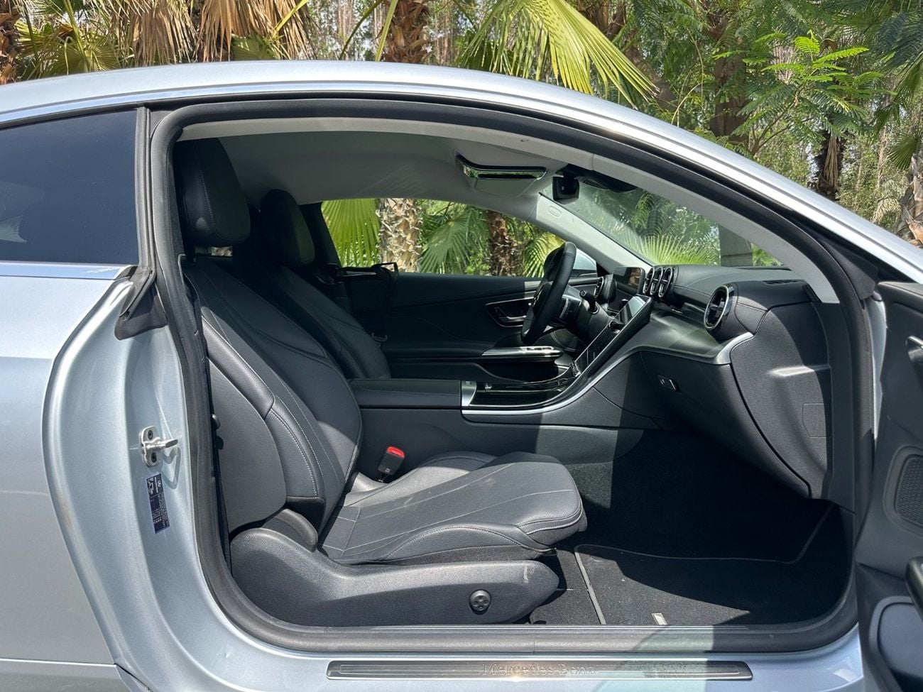 Mercedes-Benz CLE 200 Coupe 2025 CLE 220 Diesel | European Specs | 2.0-liter 4-cylinder | Like New