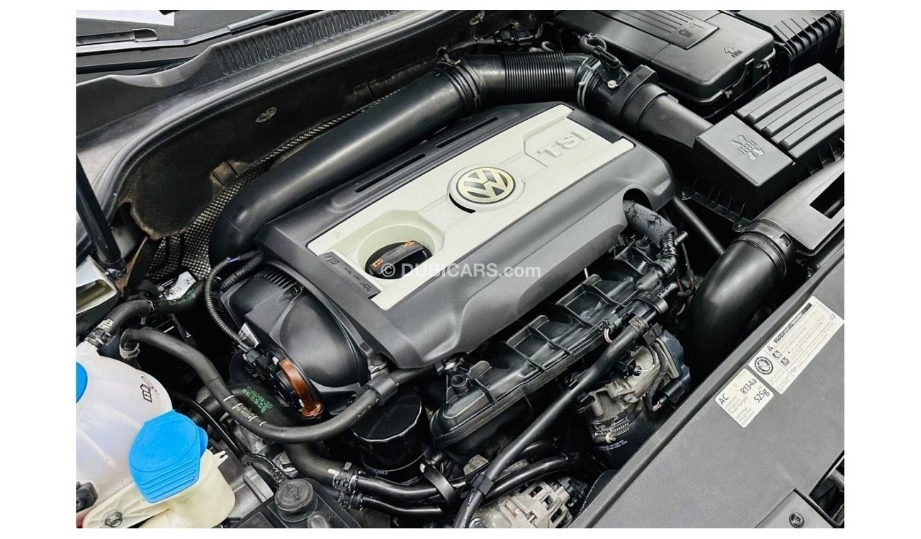 فولكس واجن جولف GCC .. FSH .. Full Options .. Perfect Condition .. GTI .