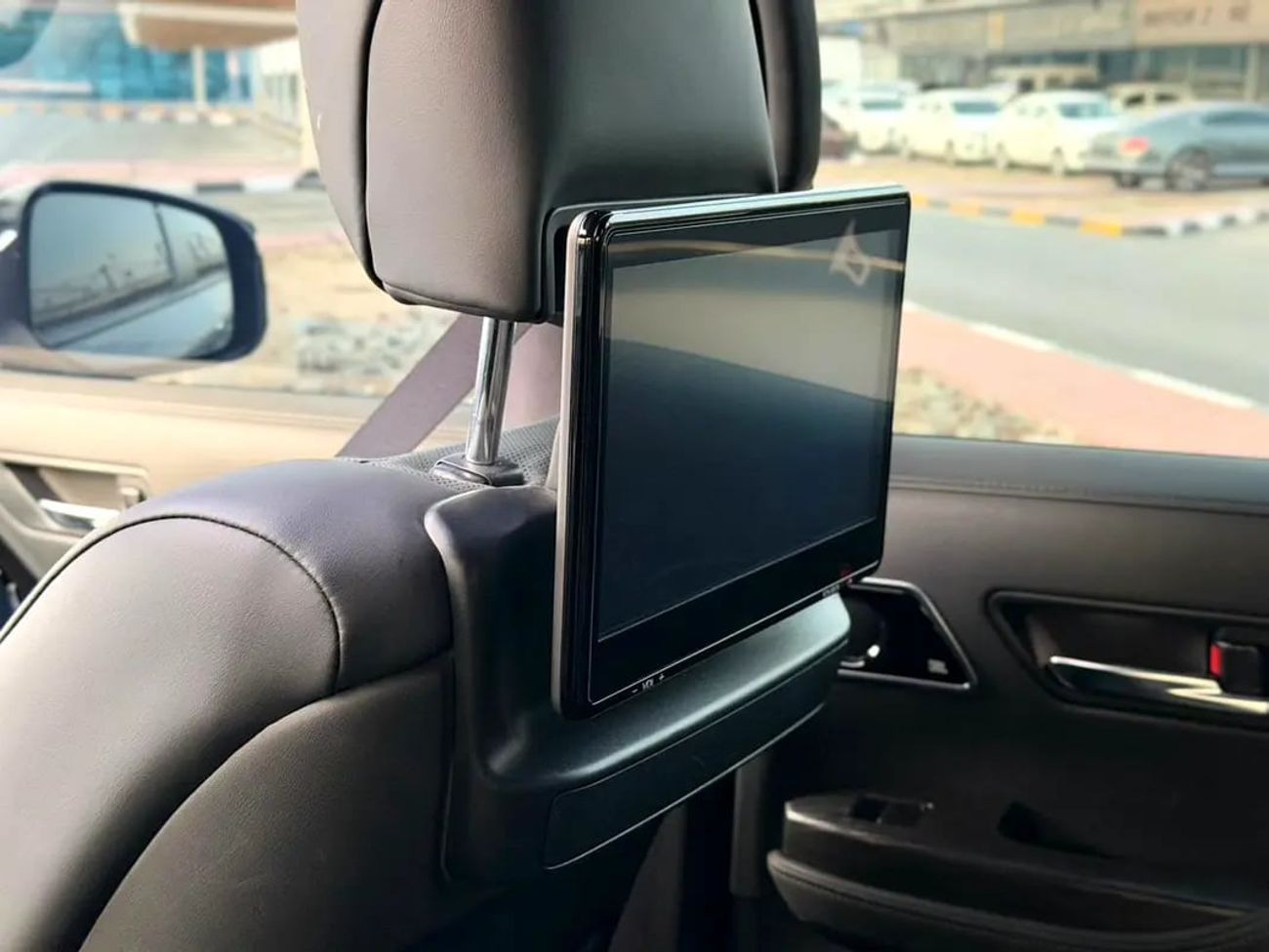 Toyota Land Cruiser GR Sport - GCC Specs