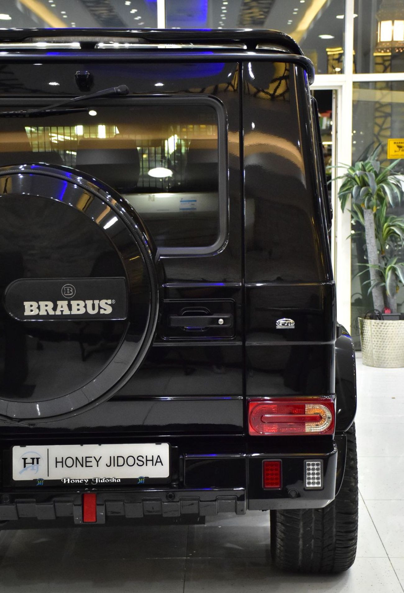 مرسيدس بنز G 63 AMG EXCELLENT DEAL for our Mercedes Benz G63 - Brabus Kit ( 2016 Model ) in Black Color European Specs