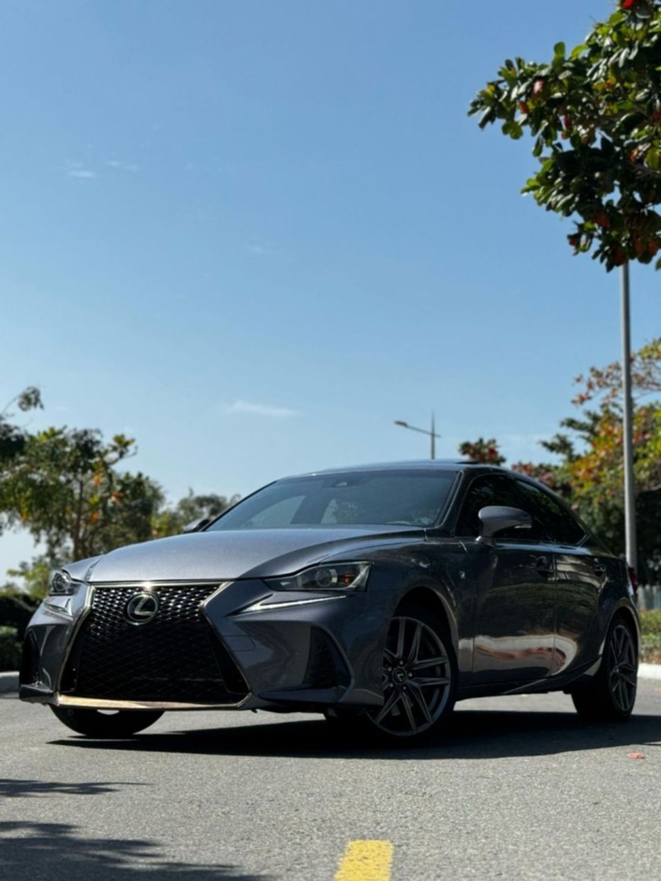 Lexus IS 200 LEXUS IS 200 T MODEL: 2017 PRICE: 43.000 DIRHAMS American specifications Full option, sunroof, finge